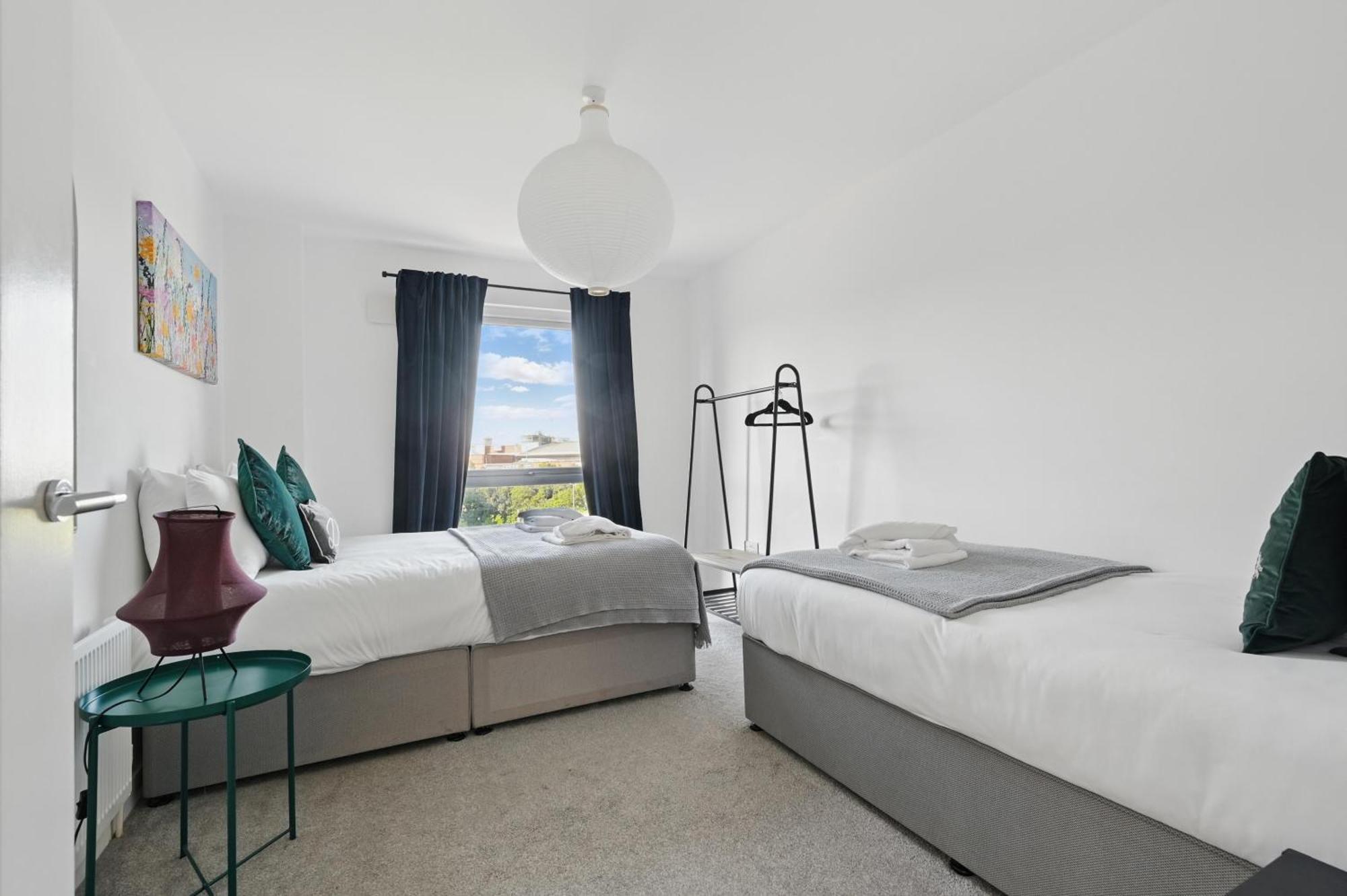 Central Belfast Apartments Sandford Экстерьер фото